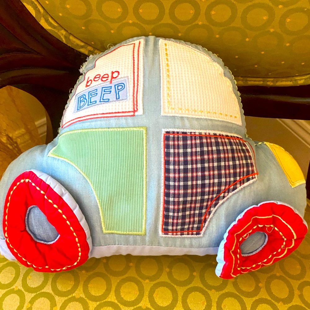 Car/airplane kid travel pillow